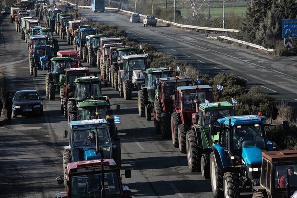 Στους δρόμους βγαίνουν ξανά οι αγρότες με τα τρακτέρ- Ξεκινούν τις κινητοποιήσεις στη Λάρισα