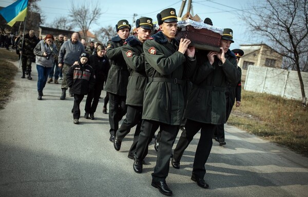 Πάνω από 4000 οι νεκροί στην ανατολική Ουκρανία