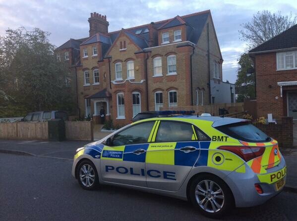 Τα πτώματα τριών παιδιών βρέθηκαν σε σπίτι στο Λονδίνο