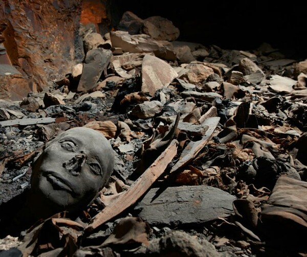 Αρχαιολόγοι ανακάλυψαν 50 μούμιες σε τεράστιο τάφο στην Αίγυπτο