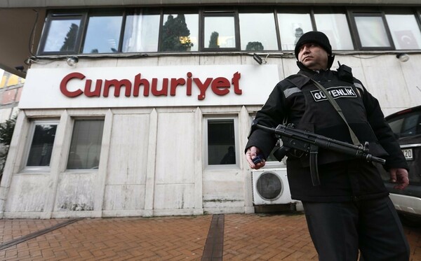 Έφοδος της αστυνομίας στην τουρκική εφημερίδα που τύπωσε το Charlie Hebdo