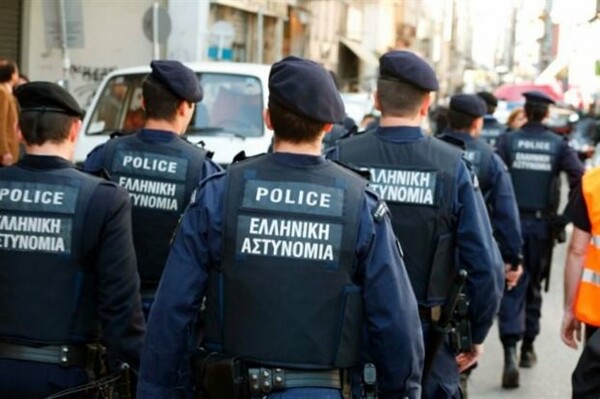 Πιστοί ψηφοφόροι της Χρυσής Αυγής για άλλη μια φορά οι Έλληνες αστυνομικοί