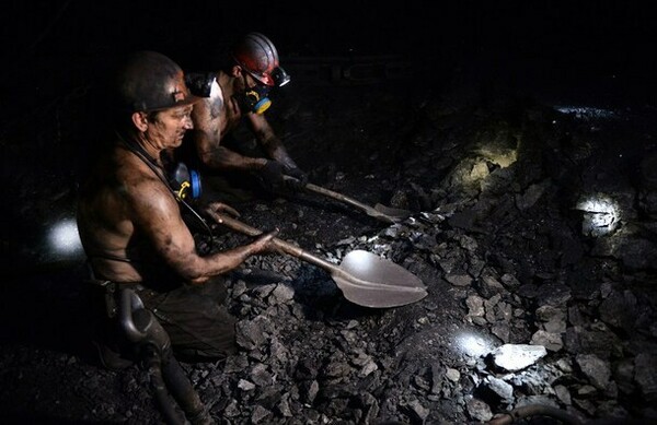 Ουκρανία: Τουλάχιστον 30 νεκροί από έκρηξη σε ορυχείο