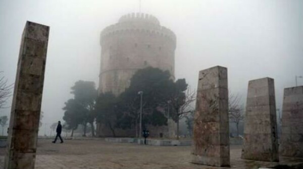 Θεσσαλονίκη: Προβλήματα στην ηλεκτροδότηση από την βροχόπτωση