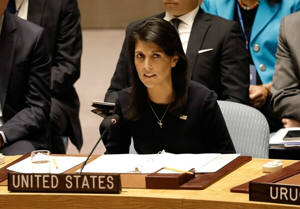 ΟΗΕ: «Είμαστε έτοιμοι για συνομιλίες, αλλά δεν θα σας κυνηγάμε» δήλωσε η Χέιλι στον Παλαιστίνιο πρόεδρο