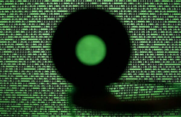 Το Βερολίνο ερευνά την επίθεση χάκερ σε κυβερνητικά δίκτυα