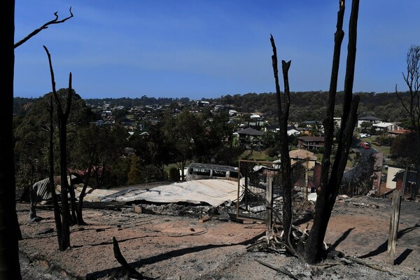 Αυστραλία: Τεράστιες καταστροφές από πυρκαγιά - 70 κτίρια διαλύθηκαν