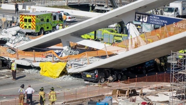 Οι αρμόδιοι φορείς της Φλόριντα γνώριζαν για τη ρωγμή στην πεζογέφυρα που κατέρρευσε