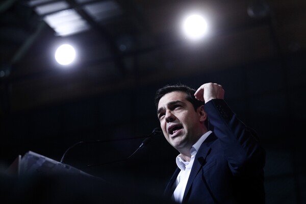 Σφοδρή αντιπαράθεση ΣΥΡΙΖΑ-ΝΔ για την οικονομική πολιτική της κυβέρνησης