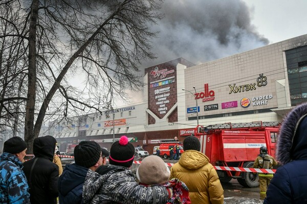 Ρωσία: Σοβαρές παραβιάσεις ασφαλείας και ανθρώπινη αμέλεια τα αίτια της τραγωδίας στο εμπορικό κέντρο