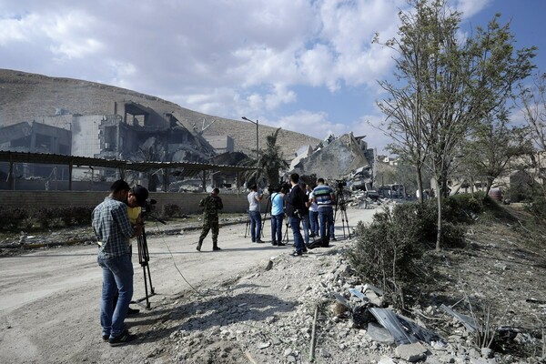 Ισοπεδώθηκε από τους βομβαρδισμούς το Κέντρο Επιστημονικής Έρευνας στη Συρία - Οι πρώτες εικόνες