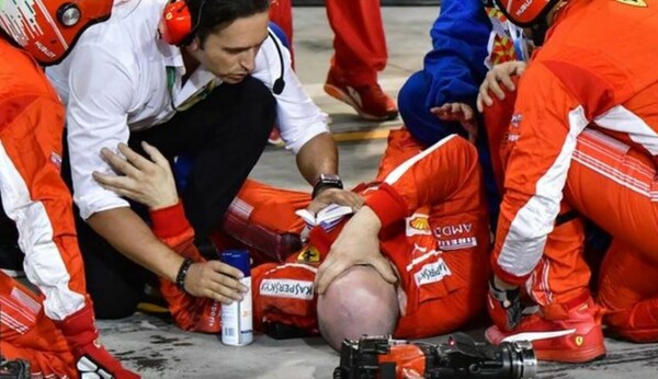 Formula 1: Σοβαρός τραυματισμός για μηχανικό της Ferrari σε πιτ στοπ του Ραϊκόνεν - ΒΙΝΤΕΟ