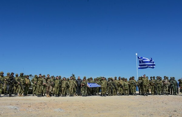Καμμένος: Αν έχουν τα κότσια οι Τούρκοι ας τολμήσουν - Ενωμένοι οι Έλληνες θα τσακίσουμε την Τουρκία