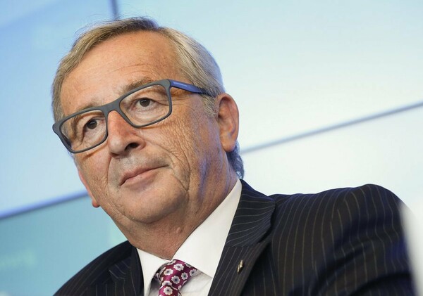 Ανακοίνωση Κομισιόν: Ο Γιούνκερ διαβουλεύεται με τους δημοκρατικά εκλεγμένους ηγέτες των άλλων 18 μελών της ευρωζώνης