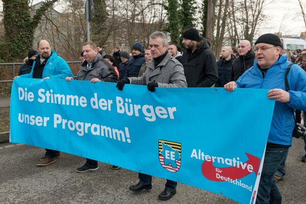 Ικανοποιημένο με το ακροδεξιό AfD δηλώνει το 27,3% των Γερμανών- Εγκρίνουν την κοινοβουλευτική συμπεριφορά του