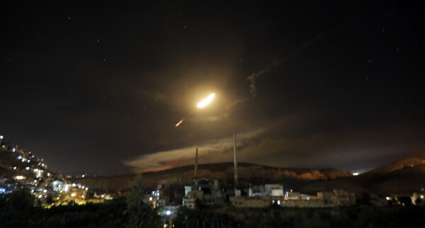 Συρία: Το Ισραήλ έριξε 70 πυραύλους σε ιρανικές θέσεις - Η απάντηση της Δαμασκού