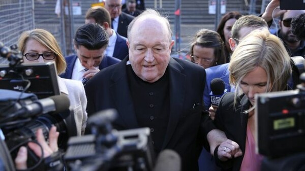 Καθολικός αρχιεπίσκοπος καταδικάστηκε για συγκάλυψη τεράστιου σκανδάλου παιδεραστίας στην Αυστραλία