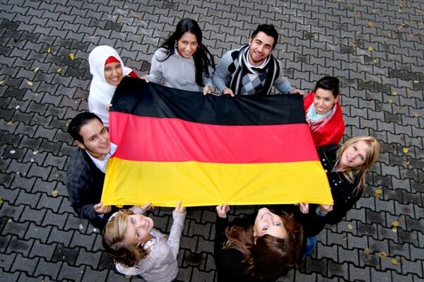 Στα 11 εκατ. οι μετανάστες στη Γερμανία