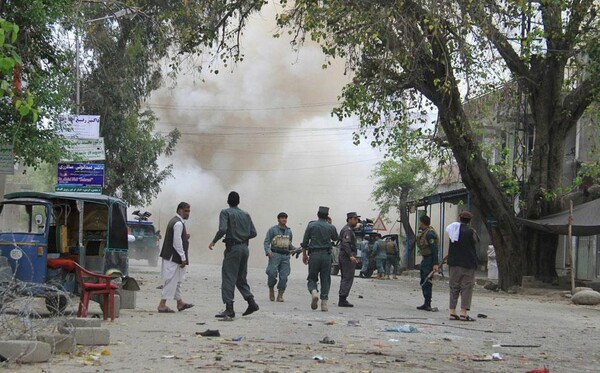 Αφγανιστάν: 33 νεκροί και 100 τραυματίες από επίθεση της οργάνωσης Ισλαμικό Κράτος