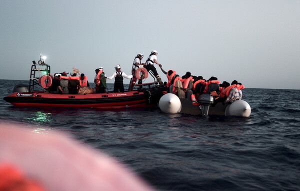 Ο εκπρόσωπος του κόμματος Μακρόν χαρακτήρισε «εμετική» τη στάση της Ιταλίας στο μεταναστευτικό
