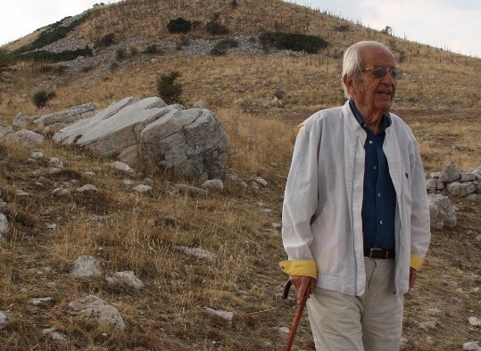 Απεβίωσε ο ποιητής Ηλίας Σιμόπουλος