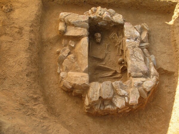 Στη Μυτιλήνη ανακαλύφθηκε ασύλητος τάφος των Μυκηναϊκών χρόνων