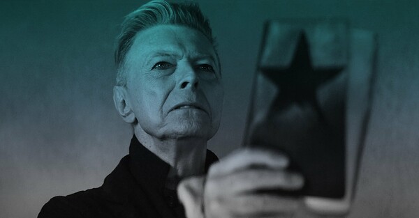 18 Αθηναίοι απαντούν: Τι τρέχει με το νέο κομμάτι του David Bowie;