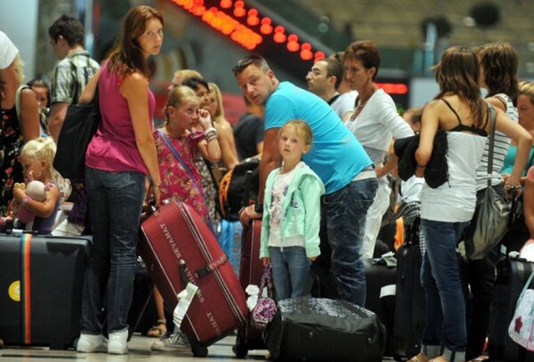 Η Ρωσία ανακοίνωσε πως δεν υπάρχει σχέδιο επαναπατρισμού των τουριστών από την Τουρκία