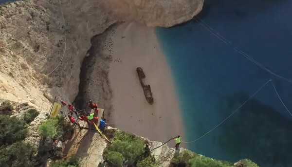 Αυτό είναι το καλύτερο extreme sports βίντεο από το Ναυάγιο στη Ζάκυνθο (σε 4Κ)