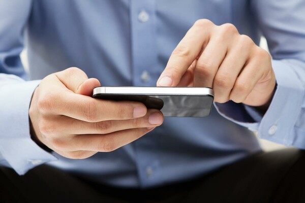 Δικαίωση καταναλωτή εναντίον κινητής τηλεφωνίας για υψηλές χρεώσεις ίντερνετ