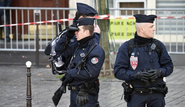 Γαλλία: 15χρονος μαθητής πυροβόλησε με αεροβόλο καθηγήτρια φωνάζοντας "Αλλάχ Ακμπάρ"