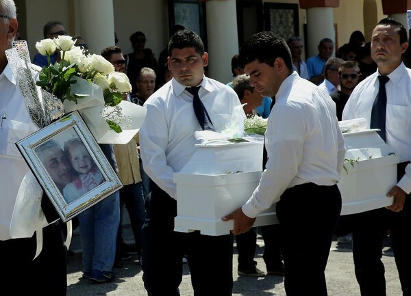 Ανακοίνωση από την οικογένεια των νεκρών στην Αίγινα: Συγκαλύπτουν το δυστύχημα