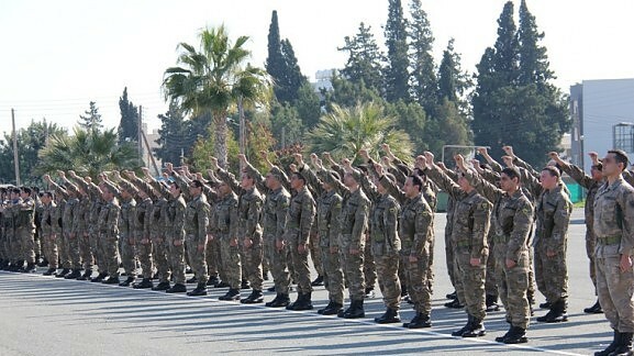 Μειώνεται η στρατιωτική θητεία στην Κύπρο