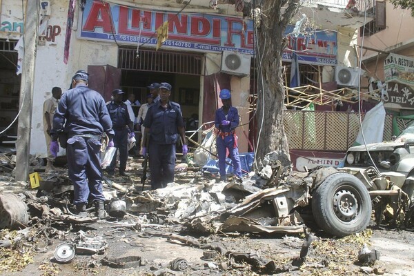 Βομβιστική επίθεση με παγιδευμένο αυτοκίνητο στη Σομαλία- Τουλάχιστον 5 νεκροί