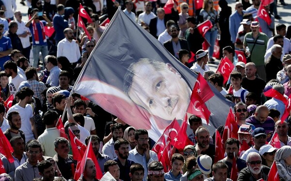 H φιέστα του Ερντογάν για την επέτειο άλωσης της Κωνσταντινούπολης