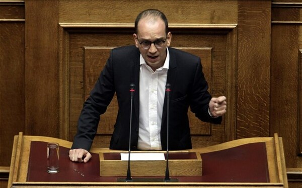 Χαμός το πρωί στο MEGA: Αποχώρησε βουλευτής του ΣΥΡΙΖΑ μετά την απειλή συναδέλφου του ότι θα τον δείρει