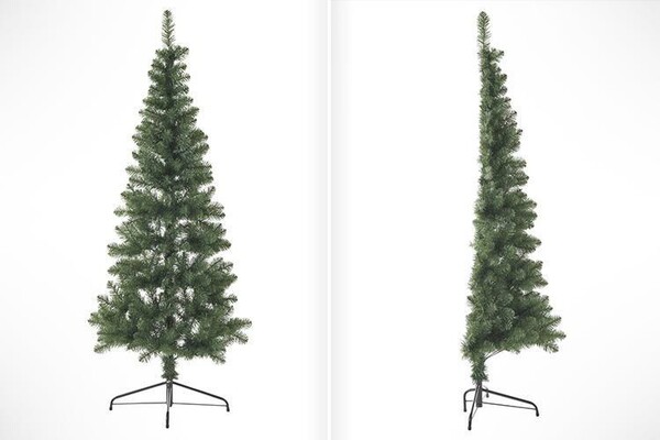 Η νέα τάση στο εορταστικό στολισμό είναι το μισό χριστουγεννιάτικο δέντρο και ο κόσμος απορεί