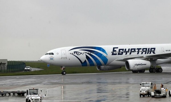 Εξέλιξη στη τραγωδία της EgyptAir- Oι ερευνητές ισχυρίζονται πως δεν υπάρχει καταγραφή για ελιγμούς του αεροπλάνου