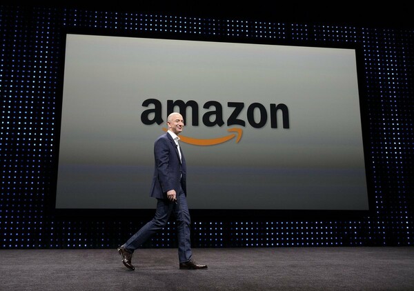 H Amazon ανακοίνωσε τεράστια αύξηση κερδών και οι αναλυτές πιστεύουν πως σύντομα θα γίνει η Νο1 εταιρεία παγκοσμίως
