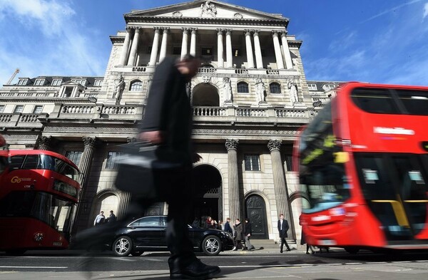 Τράπεζα της Αγγλίας: Σε κίνδυνο ήδη η χρηματοπιστωτική σταθερότητα μετά τη νίκη του Brexit