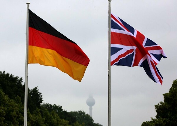 Γερμανικές επιχειρήσεις απειλούν να φύγουν από τη Βρετανία μετά το Brexit