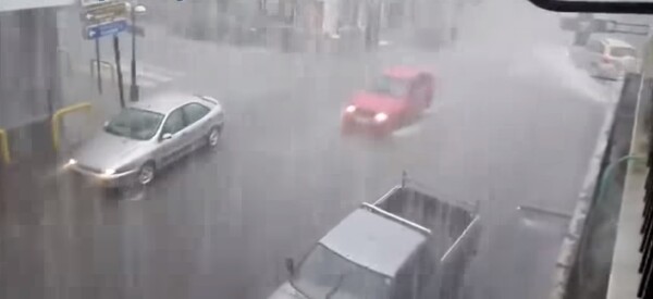 Καταιγίδες και χαλάζι σαρώνουν την Πελοπόννησο- Τεράστια προβλήματα στην κυκλοφορία των οχημάτων