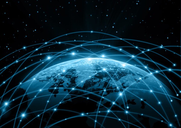 Ο μισός πληθυσμός της Γης θα είναι online έως τα τέλη του 2015