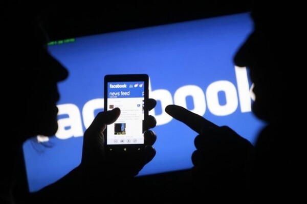 Το Facebook messenger θα μετατρέπει τα φωνητικά μηνύματα σε κείμενο