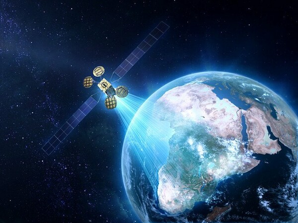 Το Facebook ξεκινά να παρέχει internet εξ ουρανού στην Αφρική μέσω δορυφόρων