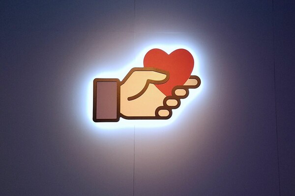Ανακοινώθηκε το Facebook Dating - Ο Ζούκερμπεργκ λανσάρει υπηρεσία γνωριμιών, αλλά κάποιοι θα εξαιρούνται