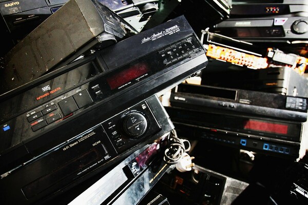 Τέλος εποχής για τo VCR - Σταματάει την κατασκευή και το τελευταίο εργοστάσιο παραγωγής τους