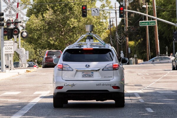 Τα αυτοκίνητα χωρίς οδηγό της Google, εξελίσσονται