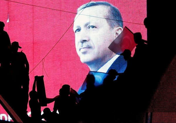 Tο Wikileaks διέρρευσε χιλιάδες απόρρητα emails της τουρκικής κυβέρνησης