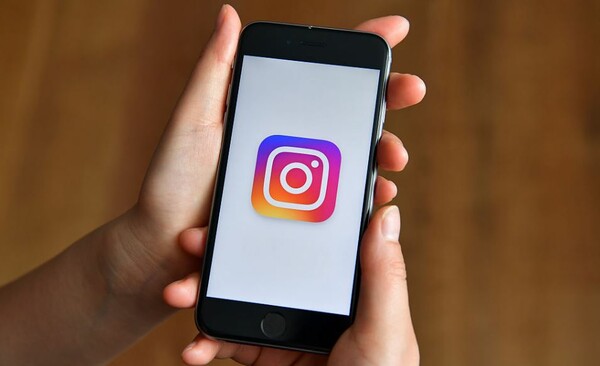Το Instagram θέτει σε λειτουργία τα Live Videos